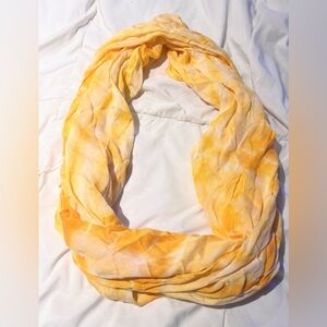 ⭐️bundle 3/$6 
Yellow Tie-Dye Scarf